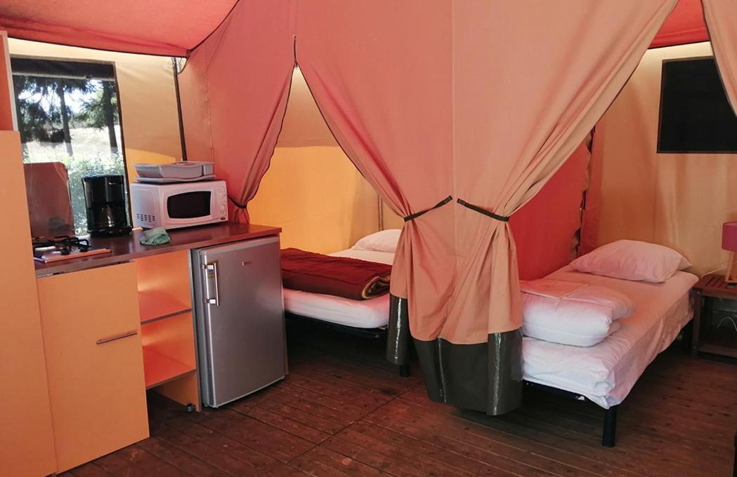 Camping Les Portes Du Perche Mamers エクステリア 写真