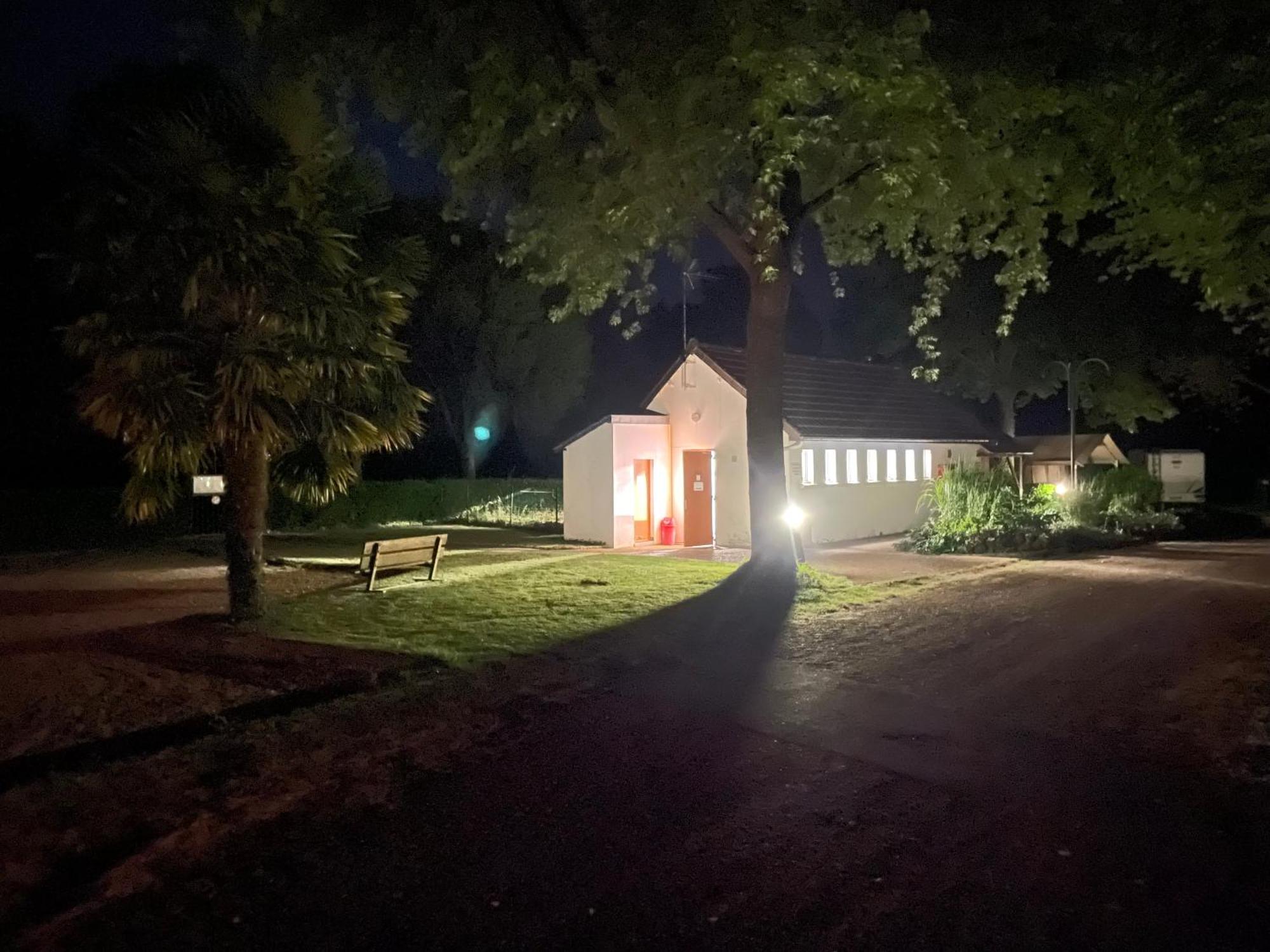 Camping Les Portes Du Perche Mamers エクステリア 写真