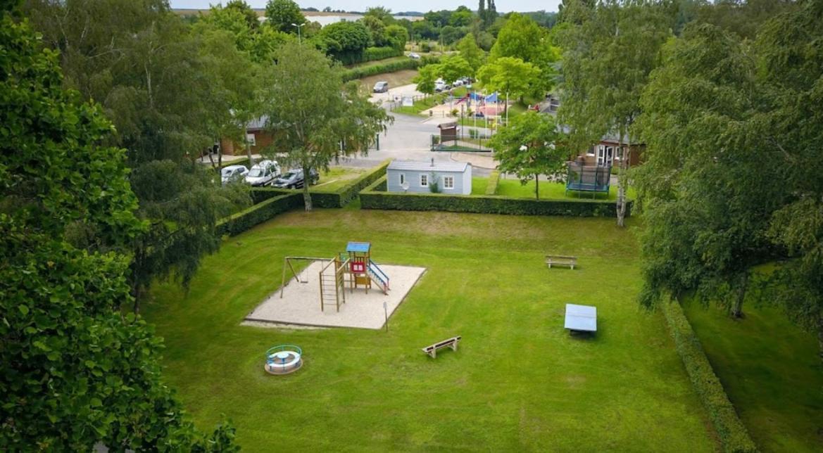 Camping Les Portes Du Perche Mamers エクステリア 写真